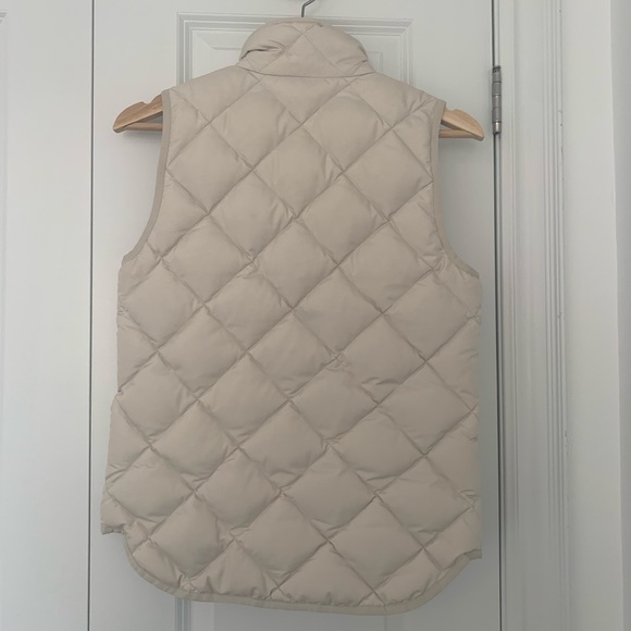 JCREW Down Puffer Vest Size XXS - Picture 3 of 9